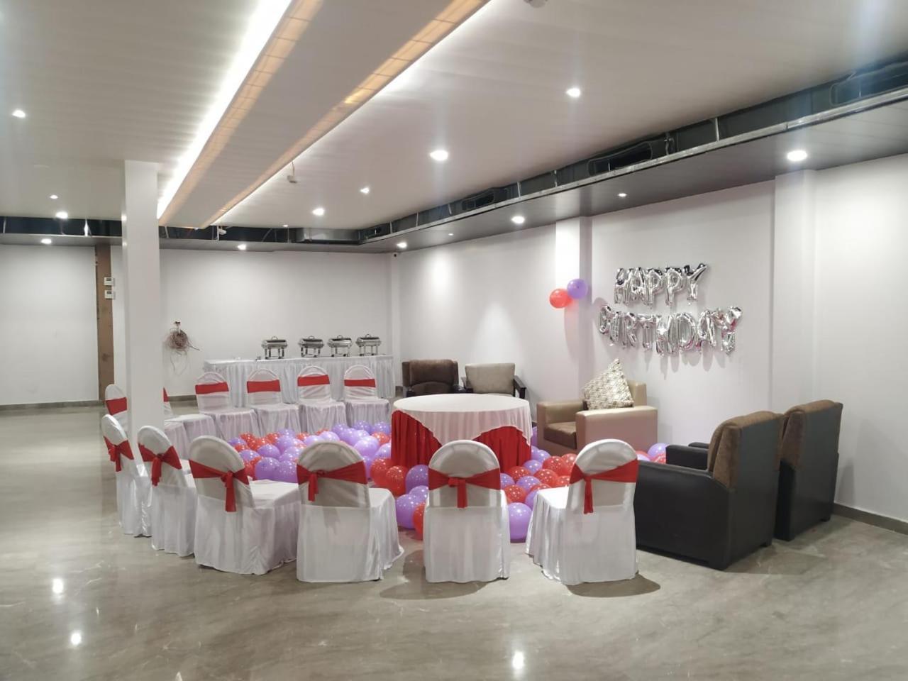 Hotel Global Inn -1 Km From Railway Station - Lift Food And Free Parking Lucknow Exterior foto